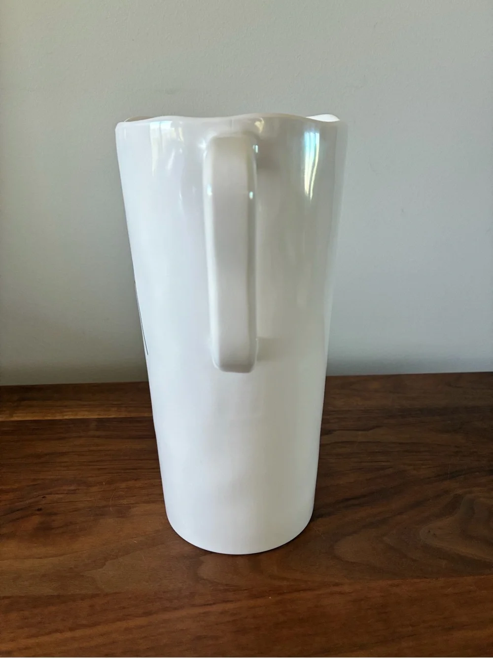 Rae Dunn TEA Melamine Pitcher White Farmhouse Cottage